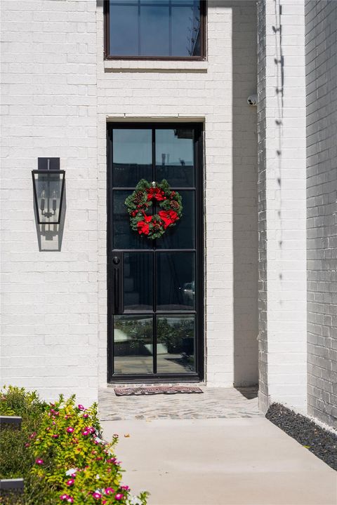 Tiny photo for 8810 Carousel Lane A Ln, Houston, TX 77080 (MLS # 32398853)