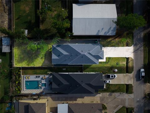 Tiny photo for 8810 Carousel Lane A Ln, Houston, TX 77080 (MLS # 32398853)