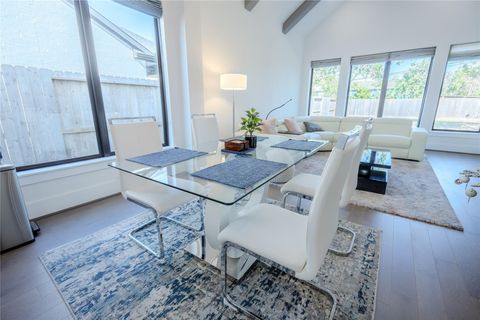 Tiny photo for 8810 Carousel Lane A Ln, Houston, TX 77080 (MLS # 32398853)