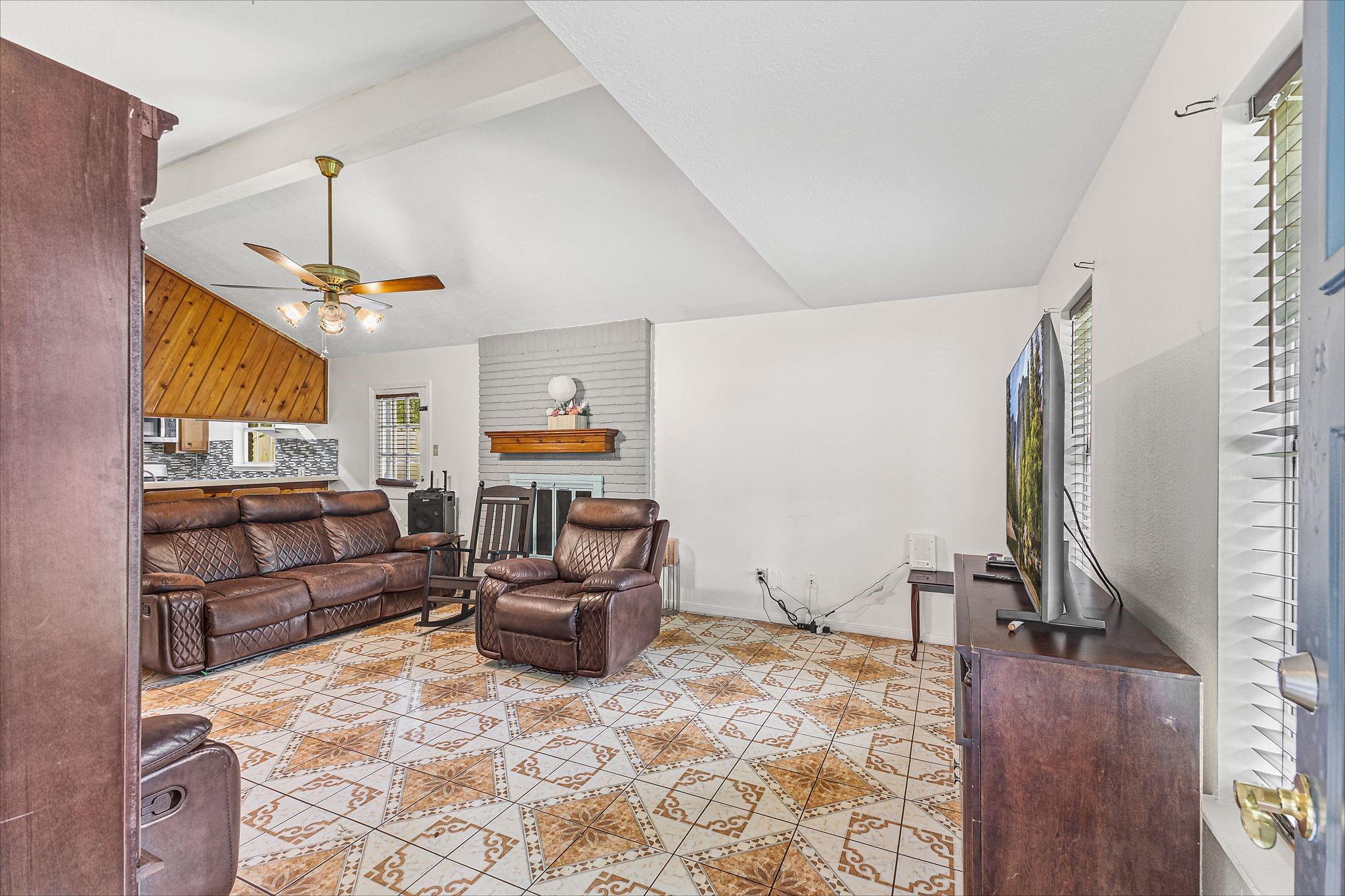 112 Ponderosa Trail