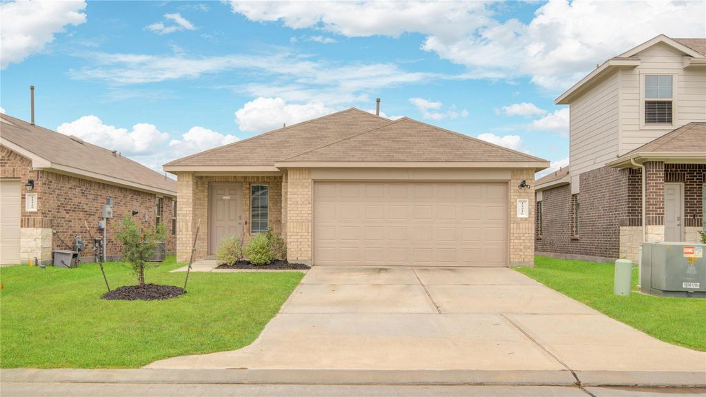 Photo of 14416 Sugar Pines Drive, Conroe, TX 77302 (MLS # 69212326)