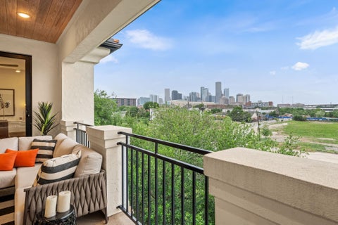 Tiny photo for 611 N Live Oak Street, Houston, TX 77003 (MLS # 78739704)