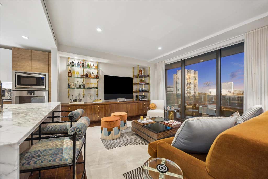 Photo of 3433 Westheimer Road #504, Houston, TX 77027 (MLS # 14939274)