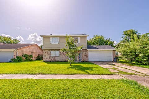 Photo of 214 Brookdale Drive, League City, TX 77573 (MLS # 40356345)
