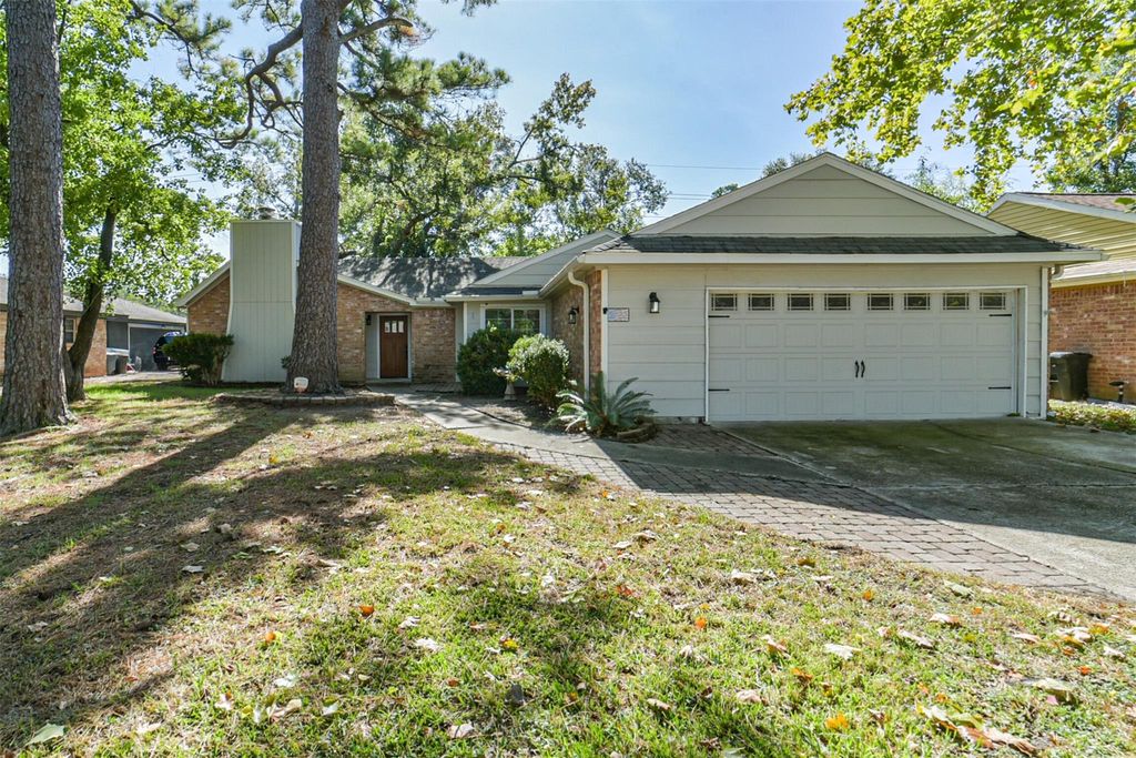 Photo of 10503 Windriver Drive, Houston, TX 77070 (MLS # 74985325)