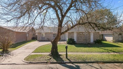 Photo of 16915 Clan Macgregor Drive, Houston, TX 77084 (MLS # 50291831)