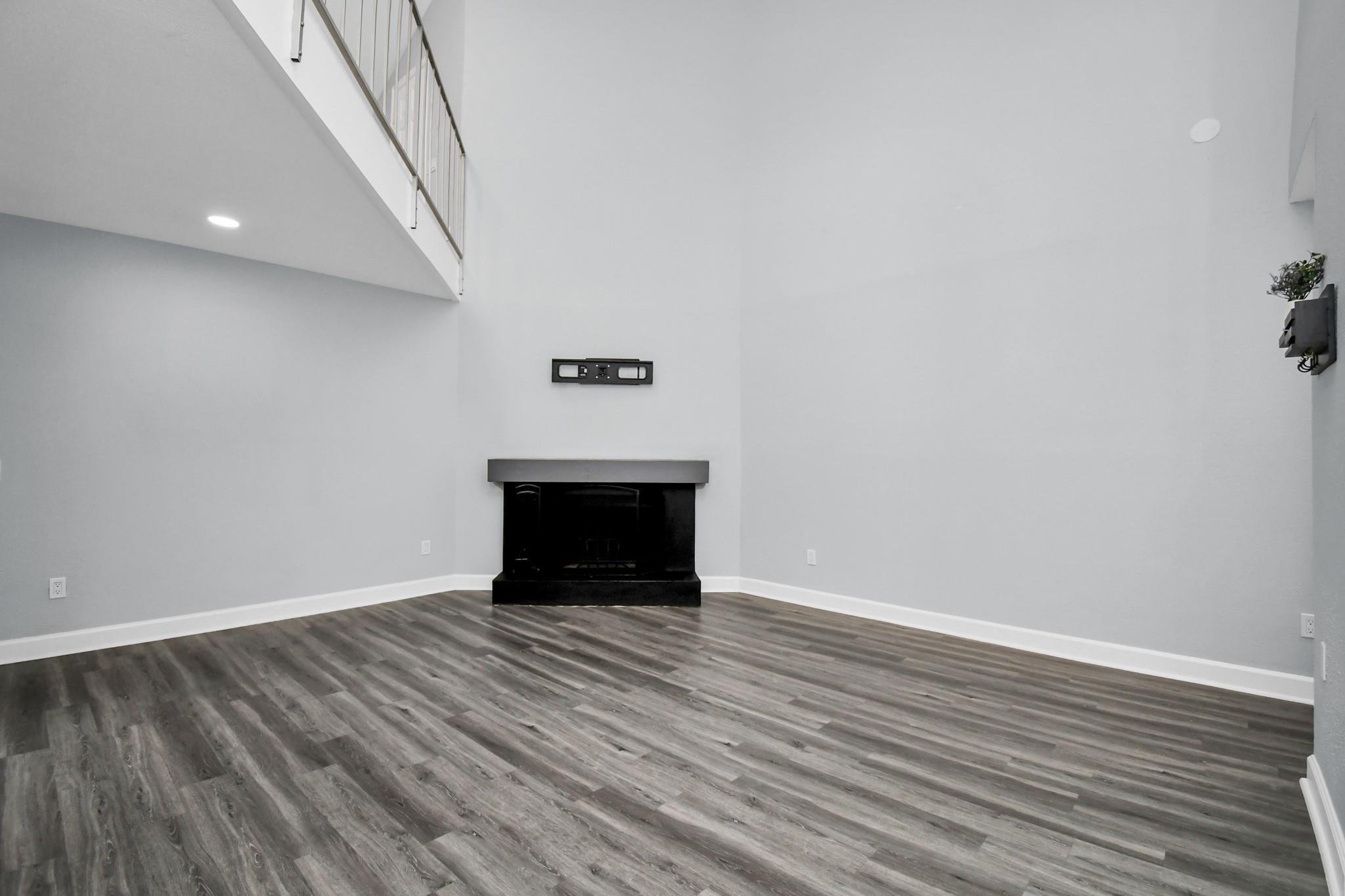 9809 Richmond Avenue B13