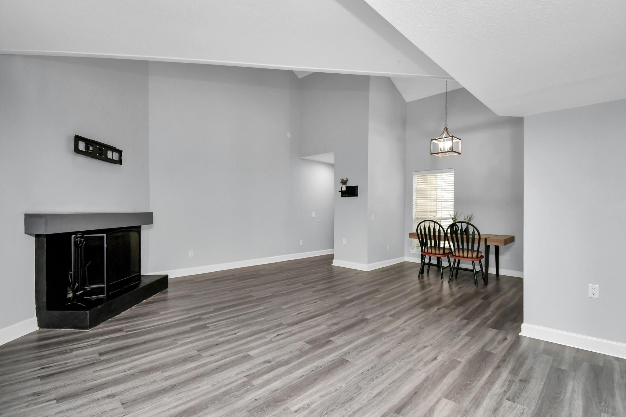 9809 Richmond Avenue B13