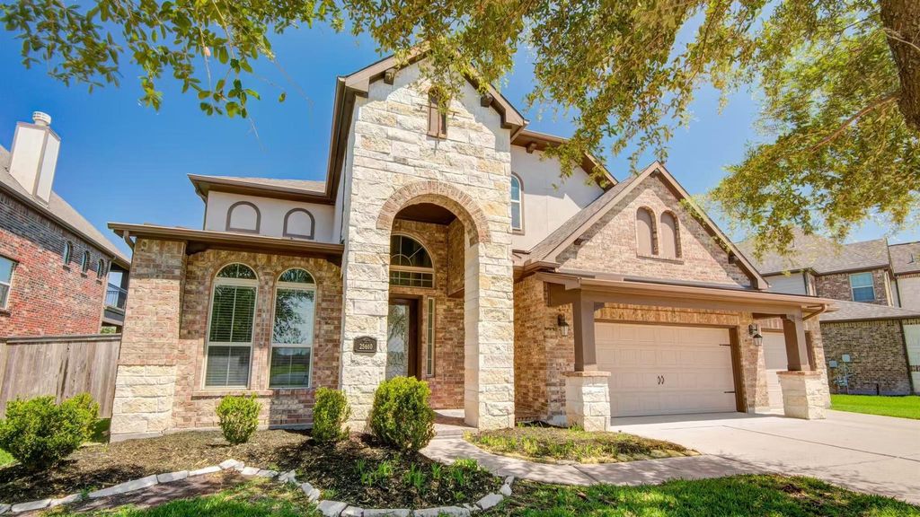 Photo of 25610 Fleming Lodge Lane, Katy, TX 77494 (MLS # 32213652)