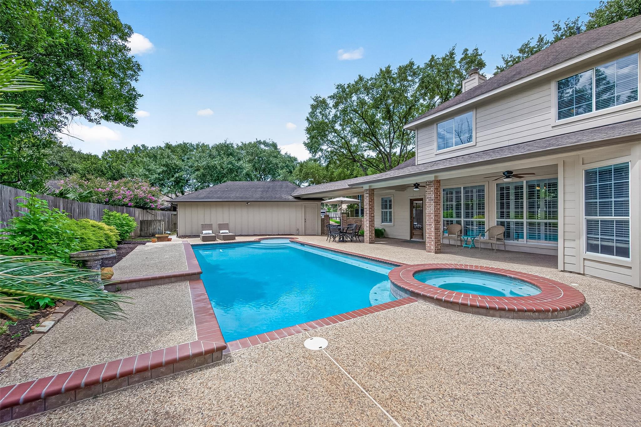 2326 Pleasant Shade Court