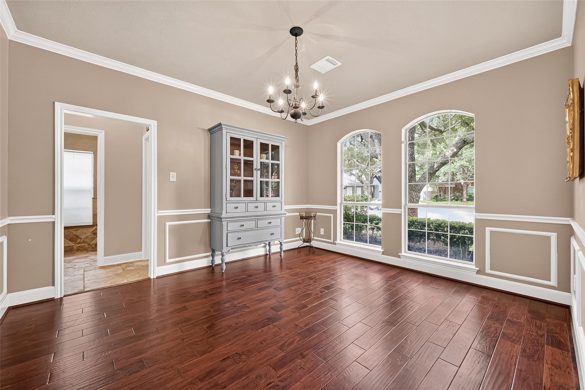 2326 Pleasant Shade Court