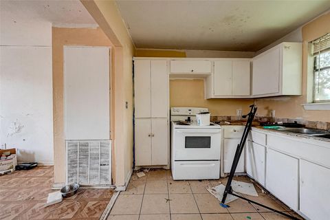 3113 1/2 Anita Street A B C Houston TX 77004