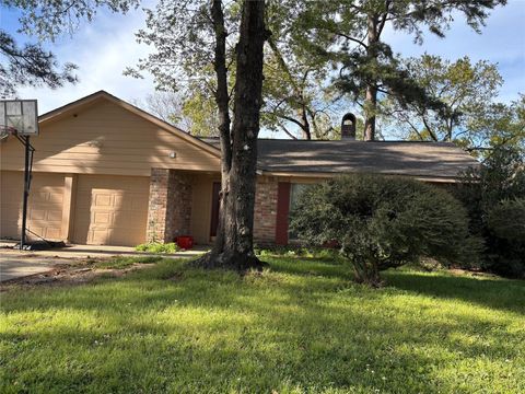 Photo of 9622 Birsay Street, Spring, TX 77379 (MLS # 31316915)