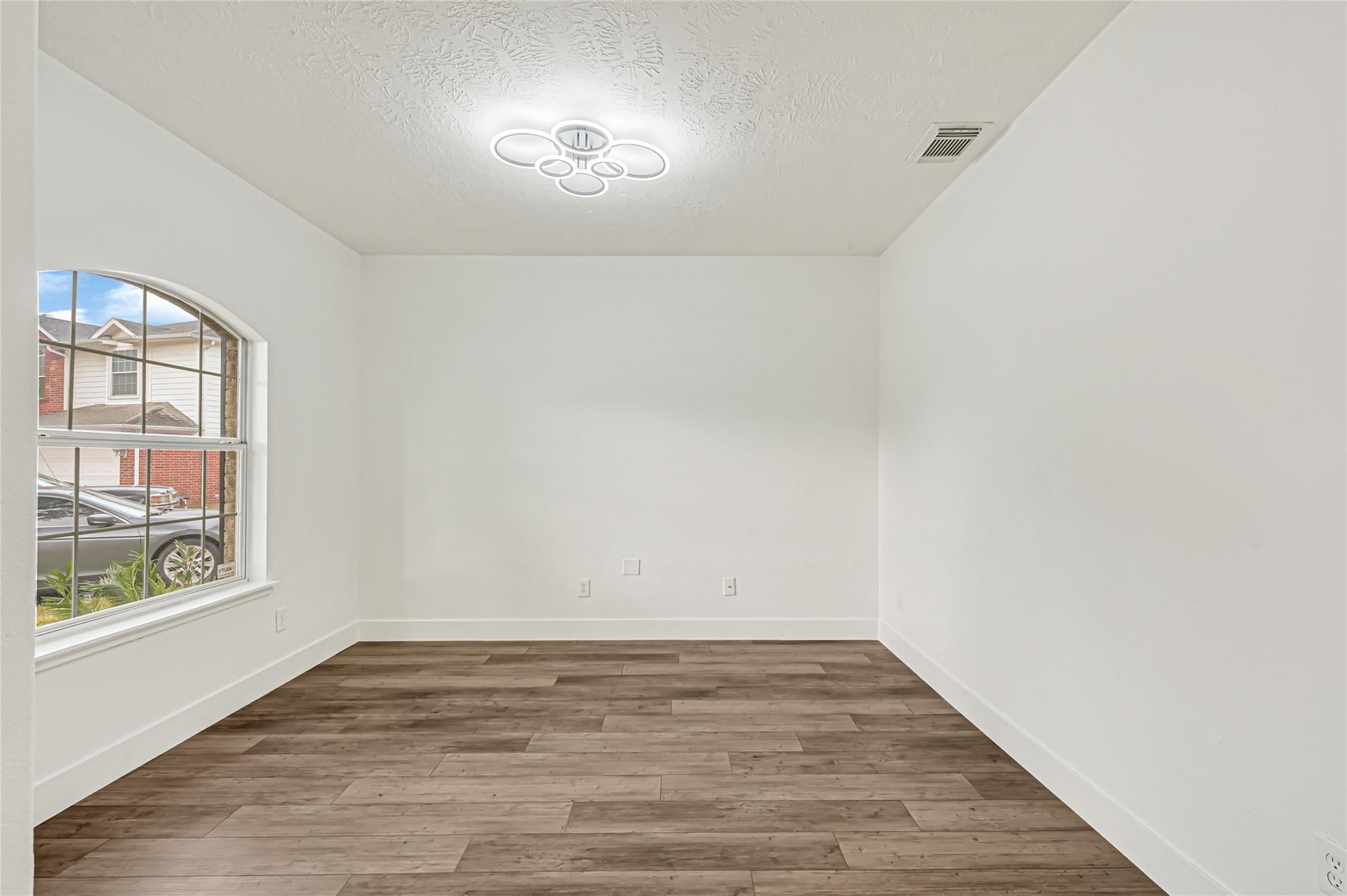 22510 Rocky Glen Court