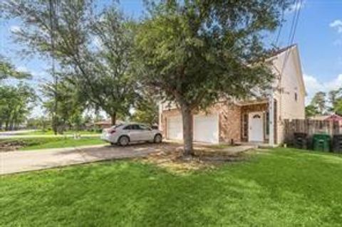 Photo of 8101 Gallahad Street #A B, Houston, TX 77078 (MLS # 80503638)
