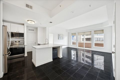 Photo of 3505 Sage Road #1106, Houston, TX 77056 (MLS # 34492842)