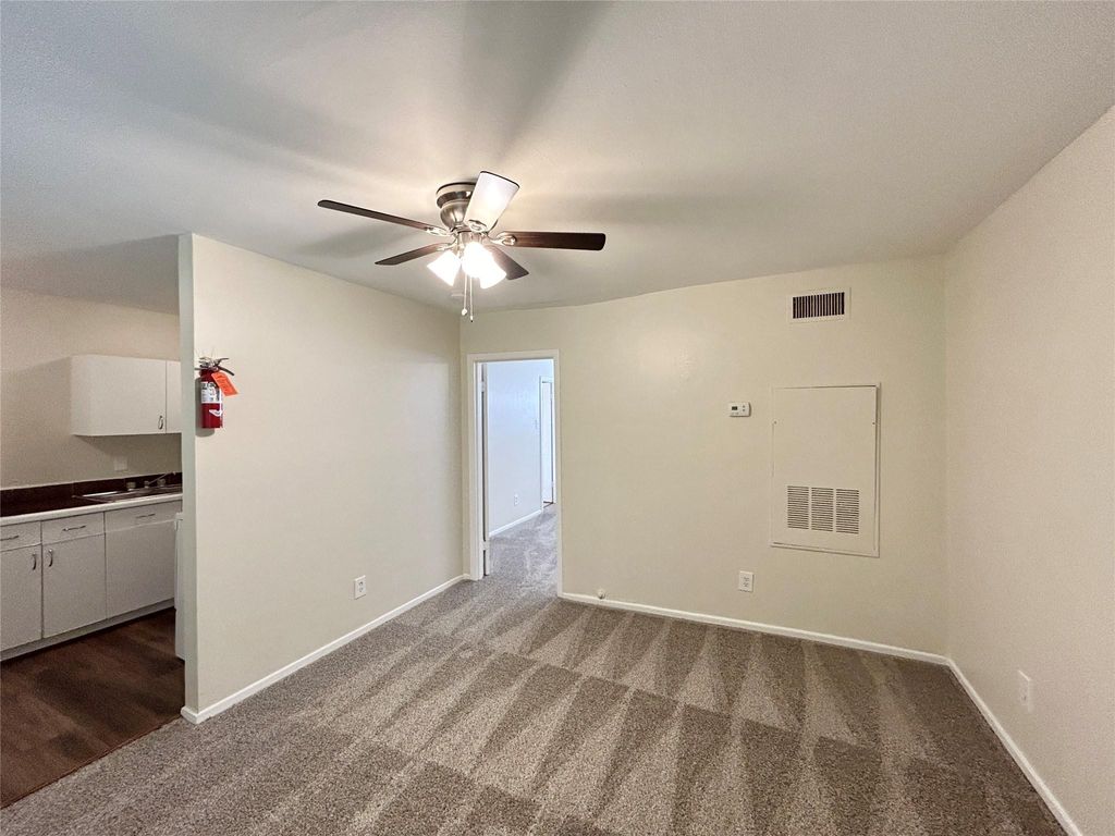 Photo of 5415 Scott St Street #33, Houston, TX 77021 (MLS # 86228028)