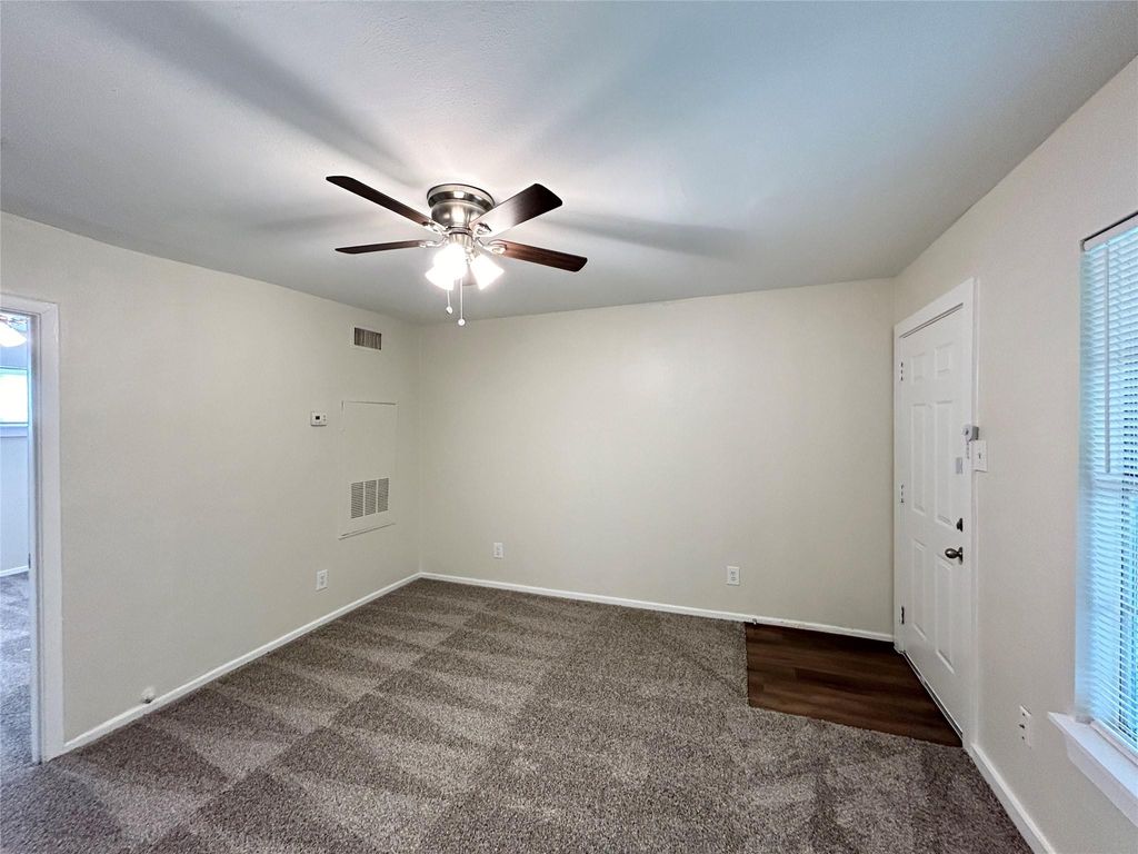 Photo of 5415 Scott St Street #33, Houston, TX 77021 (MLS # 86228028)