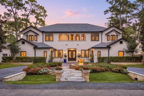 Photo of 330 E Gaywood Drive, Houston, TX 77079 (MLS # 53569874)