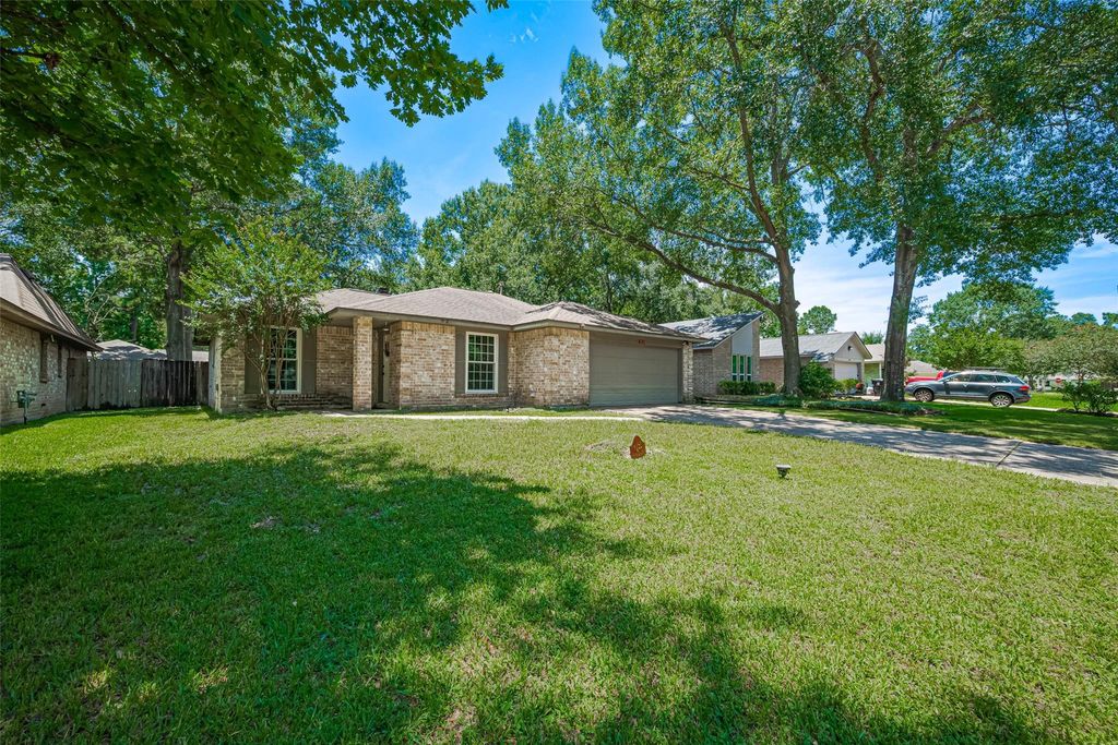 Photo of 4135 Sweet Gum Trail, Kingwood, TX 77339 (MLS # 20491075)