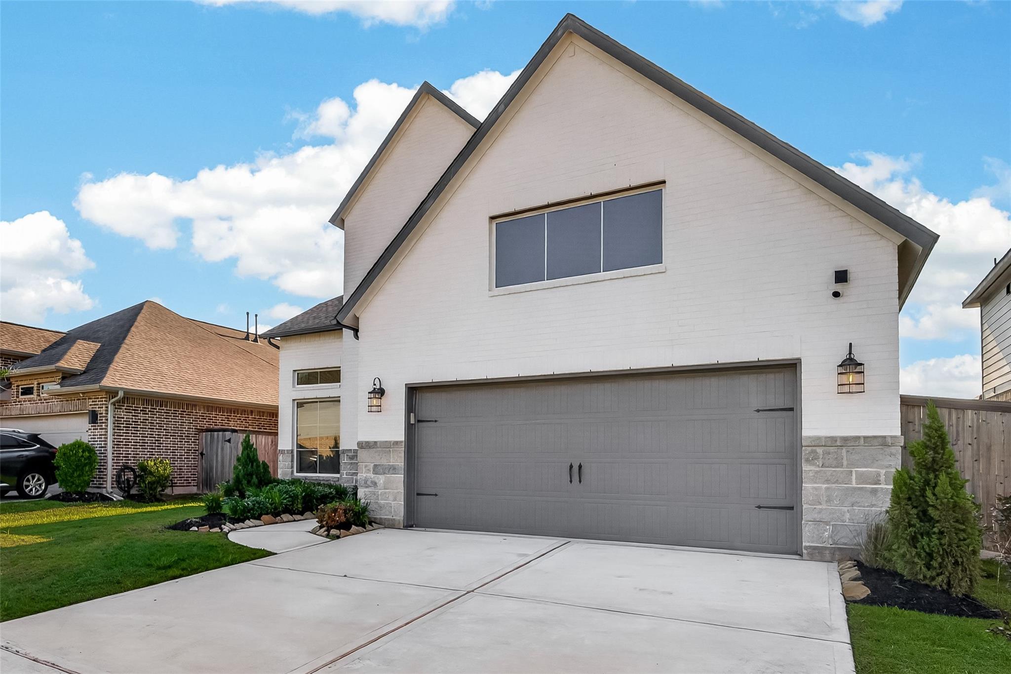 2811 Acacia Grove Drive