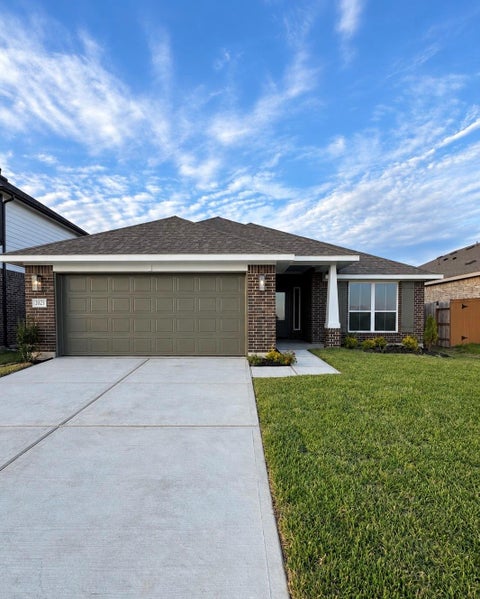 Photo of 2023 Emerald Lake Trail, Dayton, TX 77535 (MLS # 51973163)