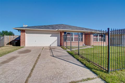 Photo of 1010 Twisted Elm Court, Houston, TX 77038 (MLS # 26331194)