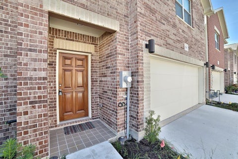 Photo of 3719 Main Poplar Drive, Houston, TX 77025 (MLS # 29837349)