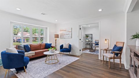 Photo of 4410 Deer Lodge Drive, Houston, TX 77018 (MLS # 68885453)