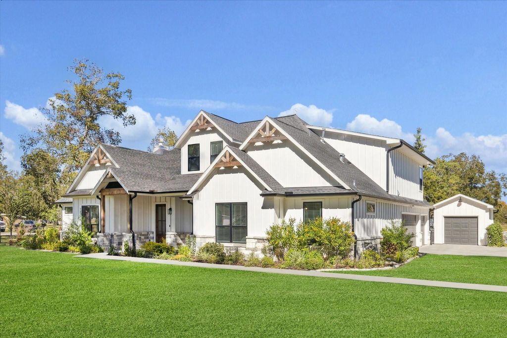 Photo of 1725 Boling Dome Drive, Boling, TX 77420 (MLS # 11611141)