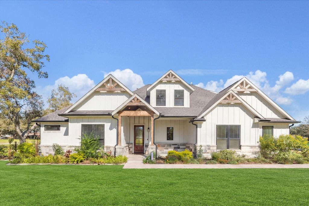 Photo of 1725 Boling Dome Drive, Boling, TX 77420 (MLS # 11611141)