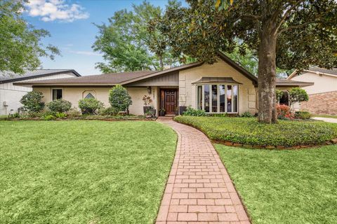 Photo of 10607 Riverview Drive, Houston, TX 77042 (MLS # 24249179)
