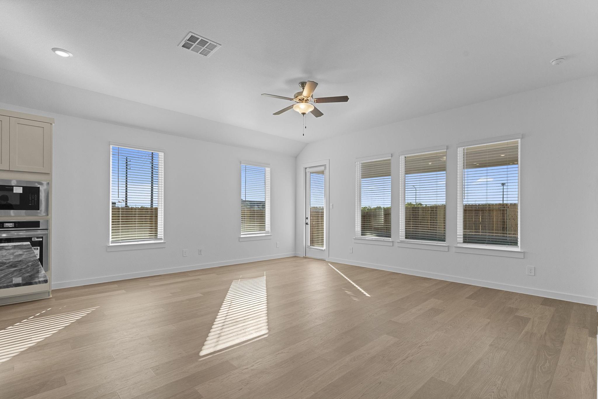 3255 Woodrose Orchard