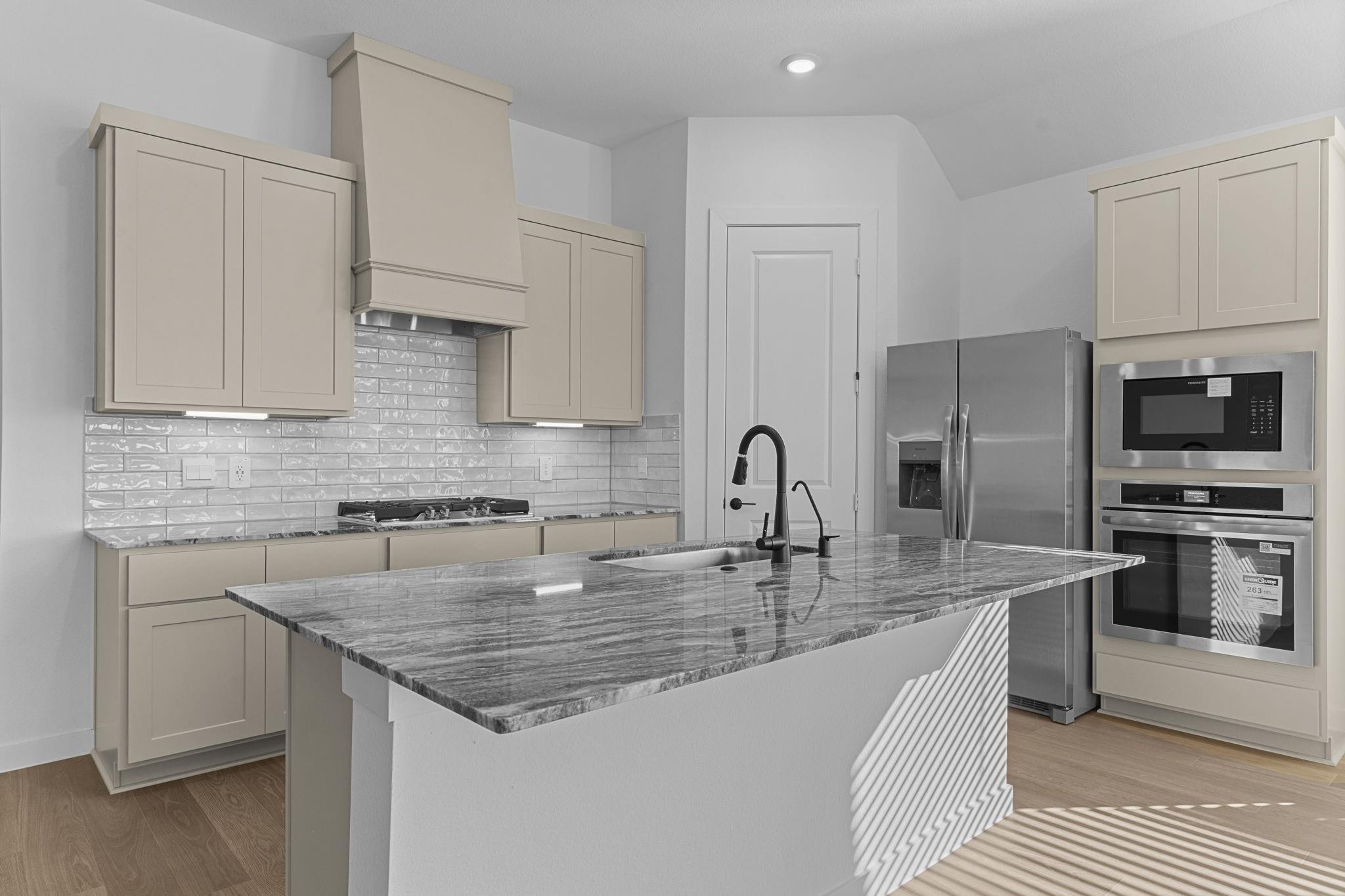 3255 Woodrose Orchard