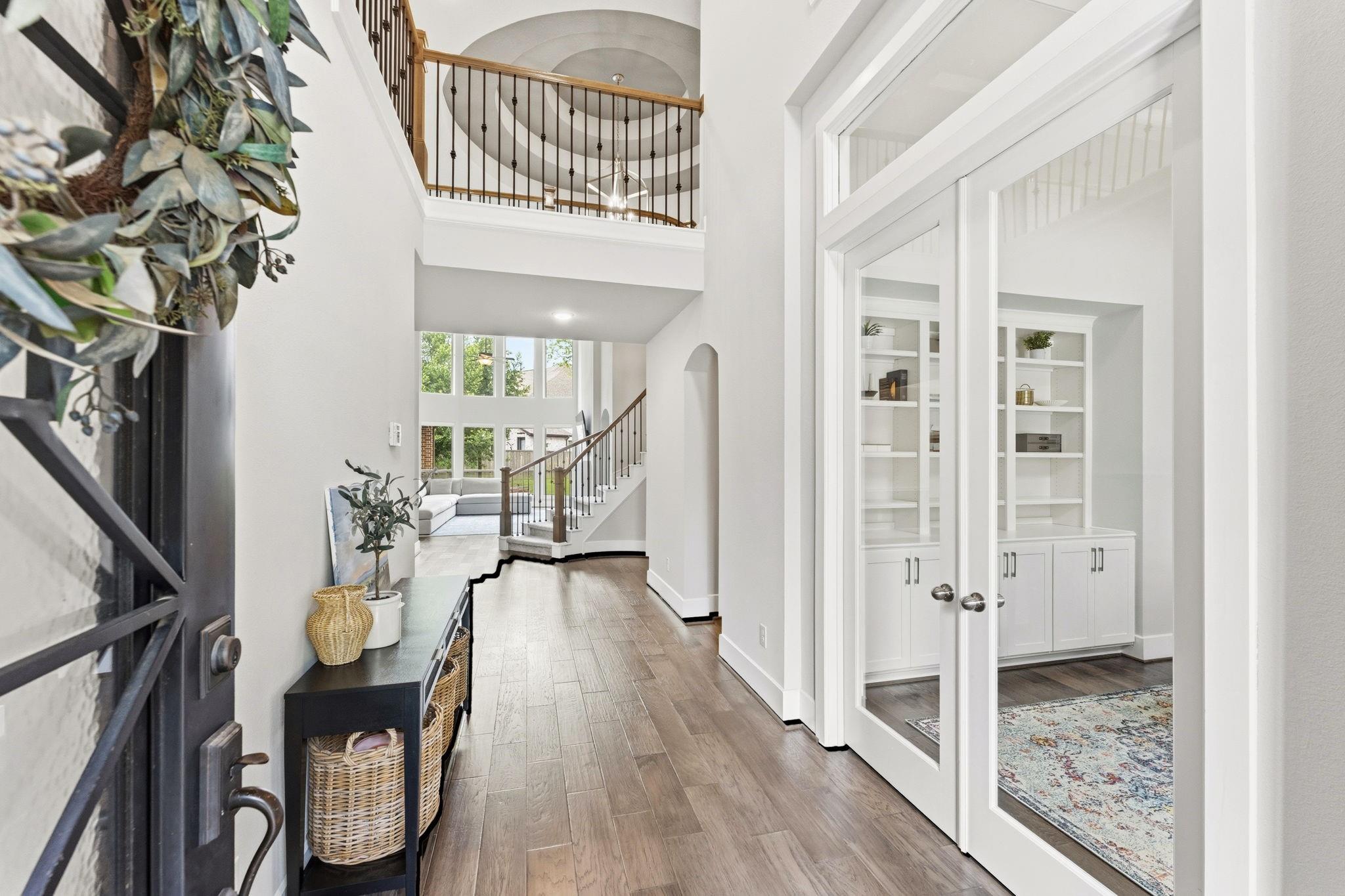 118 N Winter Sunrise Circle