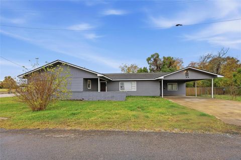 Photo of 1621 Richmond Avenue, Port Arthur, TX 77640 (MLS # 43847853)