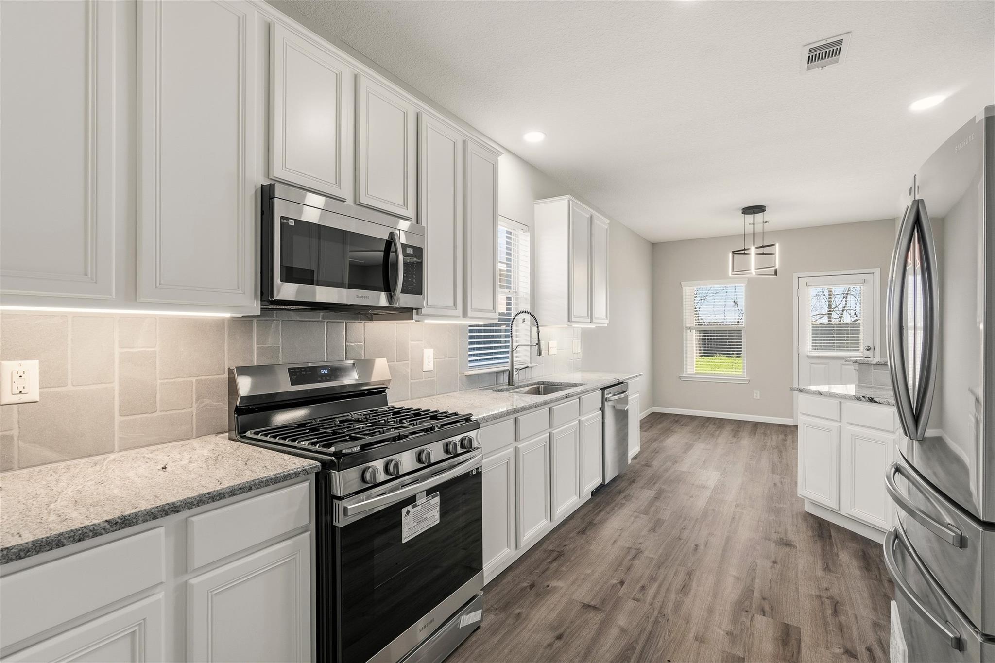 8530 E Highlands Crossing