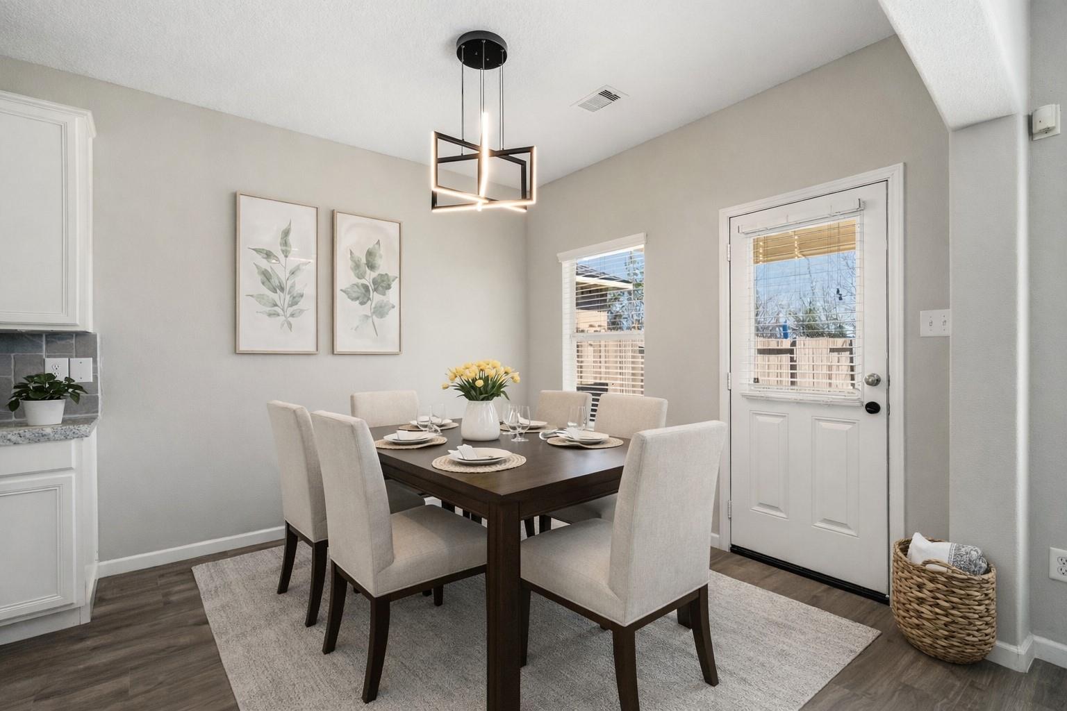 8530 E Highlands Crossing