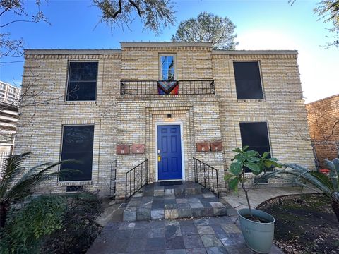 Photo of 1109 Autrey Street #1, Houston, TX 77006 (MLS # 82216912)