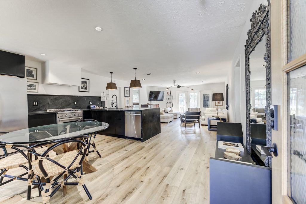 Photo of 5503 Cheshire Lane, Houston, TX 77092 (MLS # 88286016)