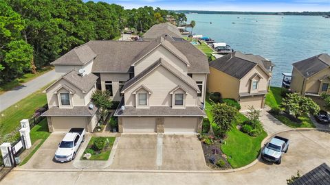 Photo of 350 Old Aqua Landing E, Conroe, TX 77356 (MLS # 60233548)