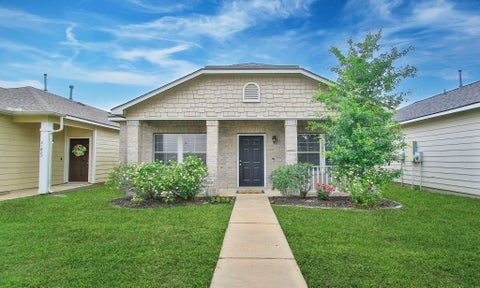 Homes For Sale - 21826 Grassy Hill Lane<br/> Spring, TX 77388
