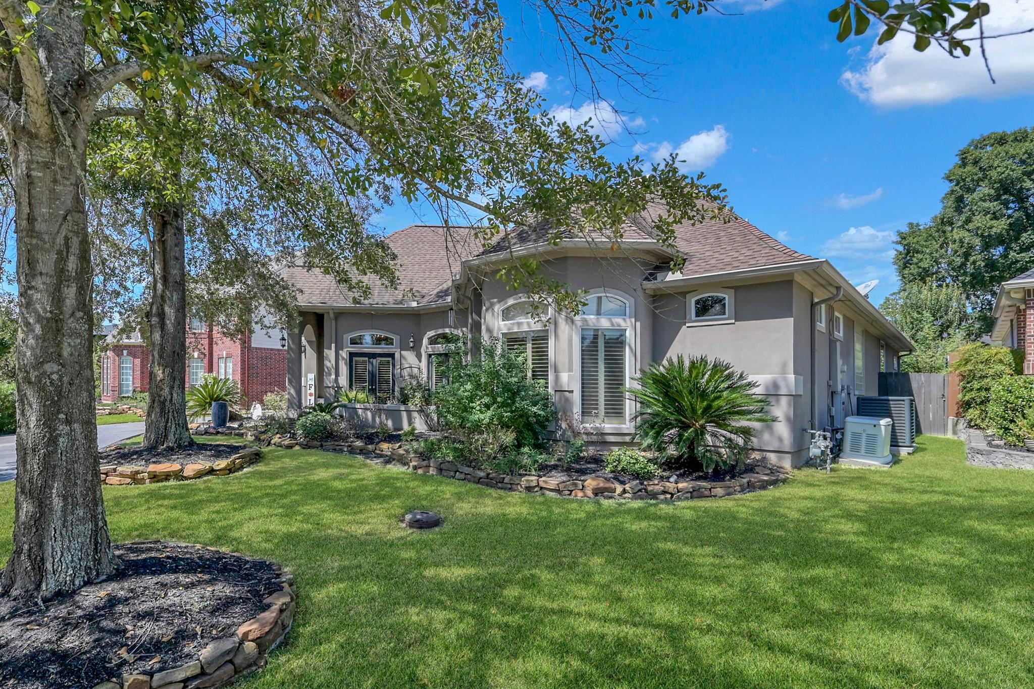 211 Wedgewood Drive