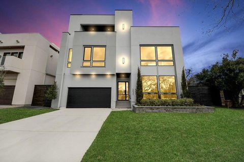 Photo of 2232 Swift Boulevard, Houston, TX 77030 (MLS # 88046252)