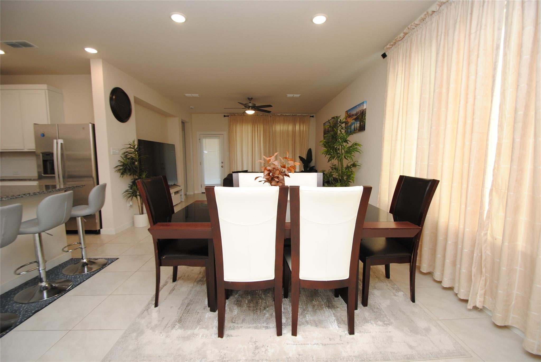 7143 Clearwater Cove Drive