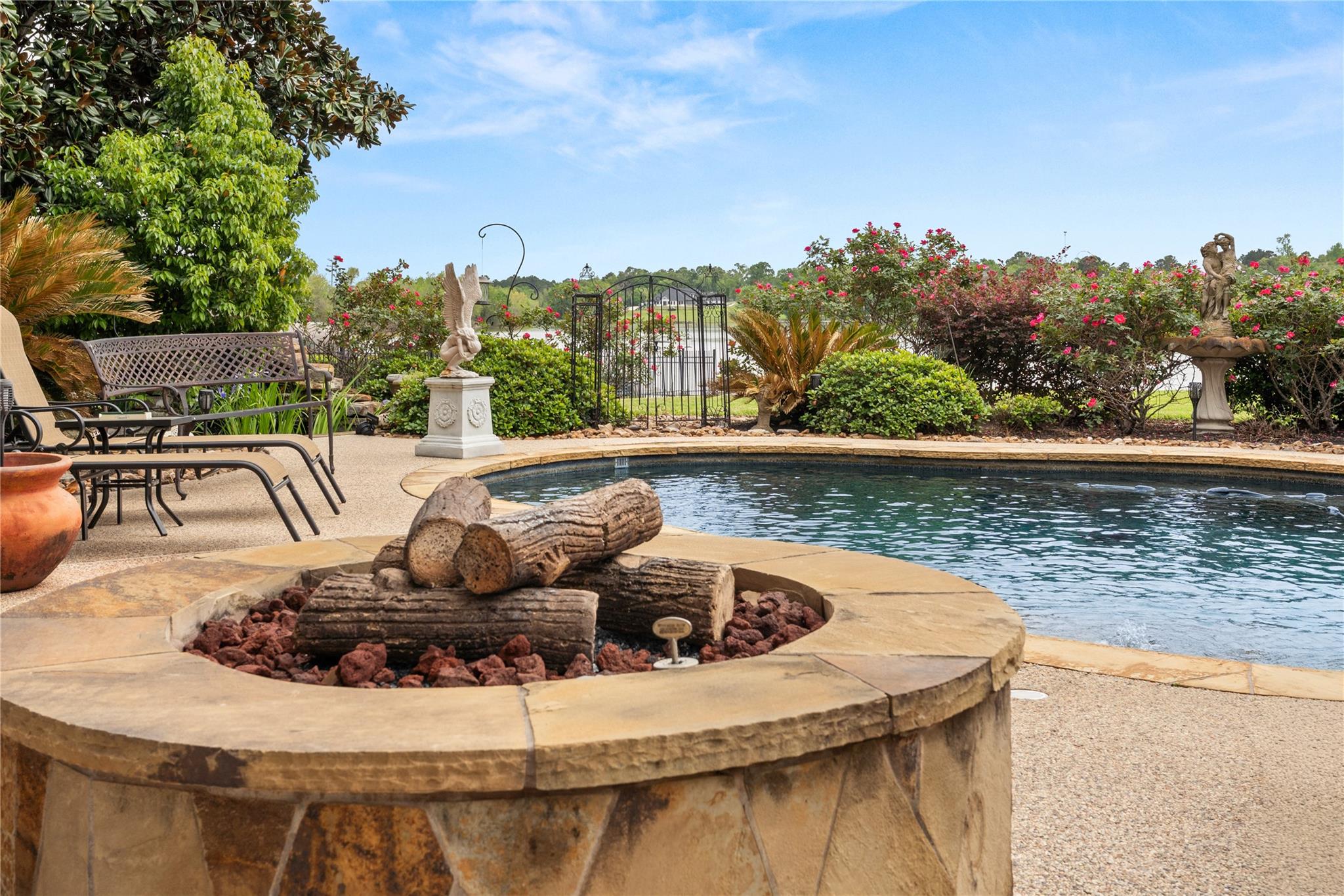 11348 Lake Oak Drive