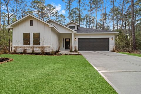 Photo of 241 Clear Springs SPGS, Trinity, TX 75862 (MLS # 30417622)