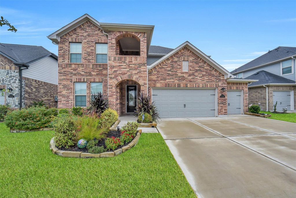 Photo of 31618 Donoso Drive, Fulshear, TX 77441 (MLS # 82601519)