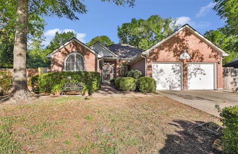 Photo of 1014 N Rivershire Drive, Conroe, TX 77304 (MLS # 86315579)