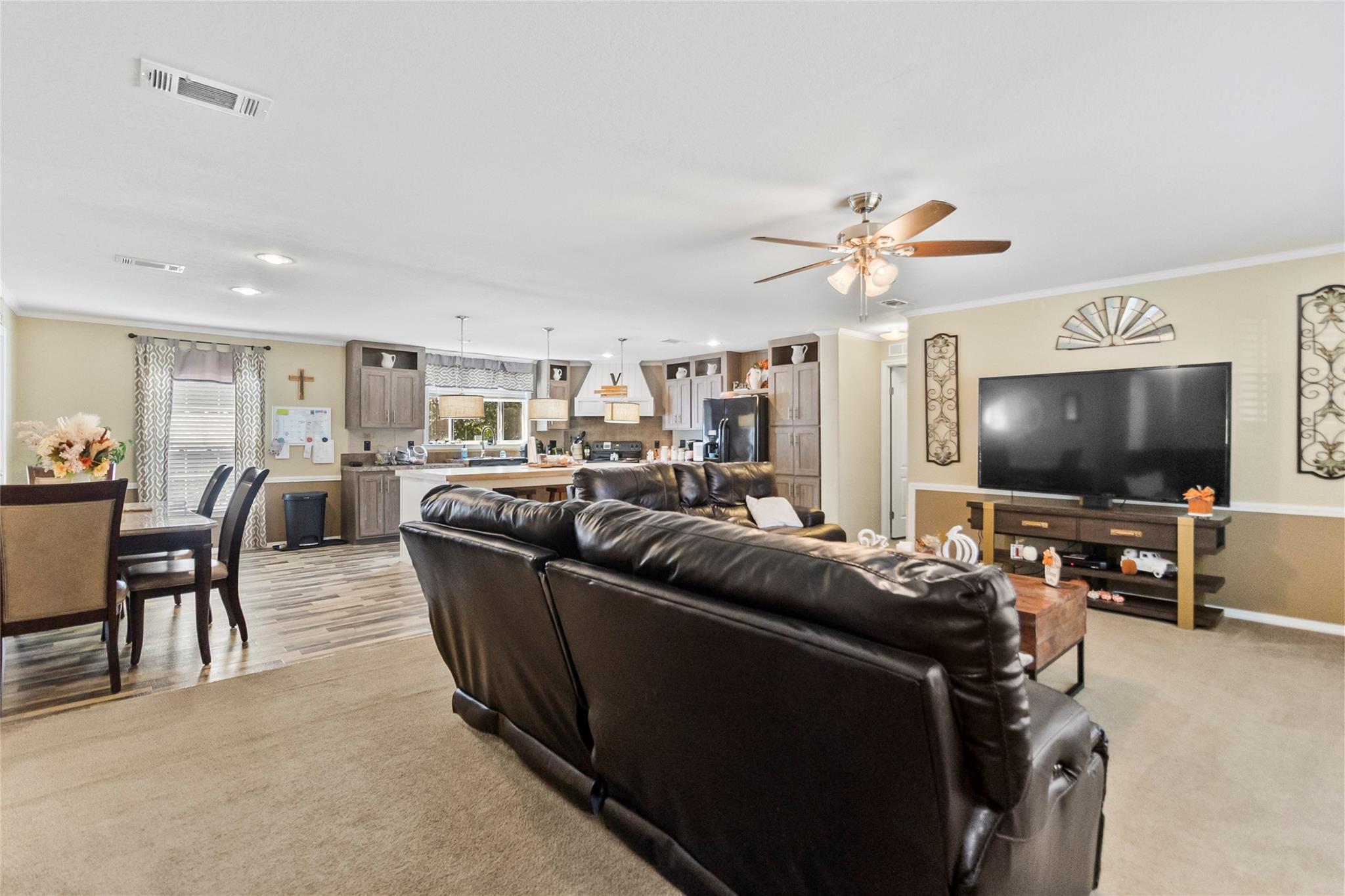 77 Twin Creek Drive
